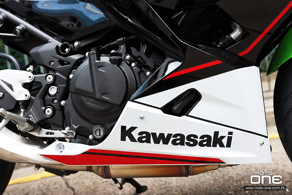 2022 KAWASAKI NINJA400 ABS