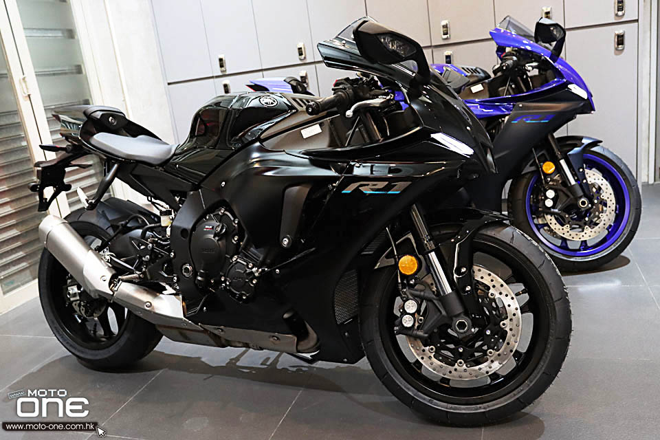 2022 YAMAHA YZF-R1