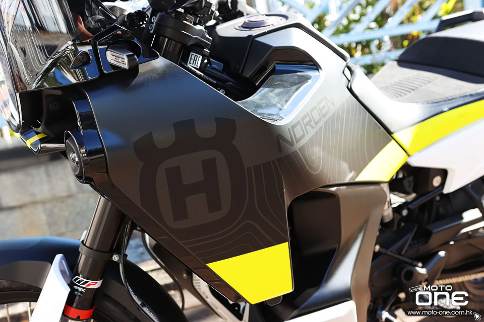 2022 Husqvarna Norden 901