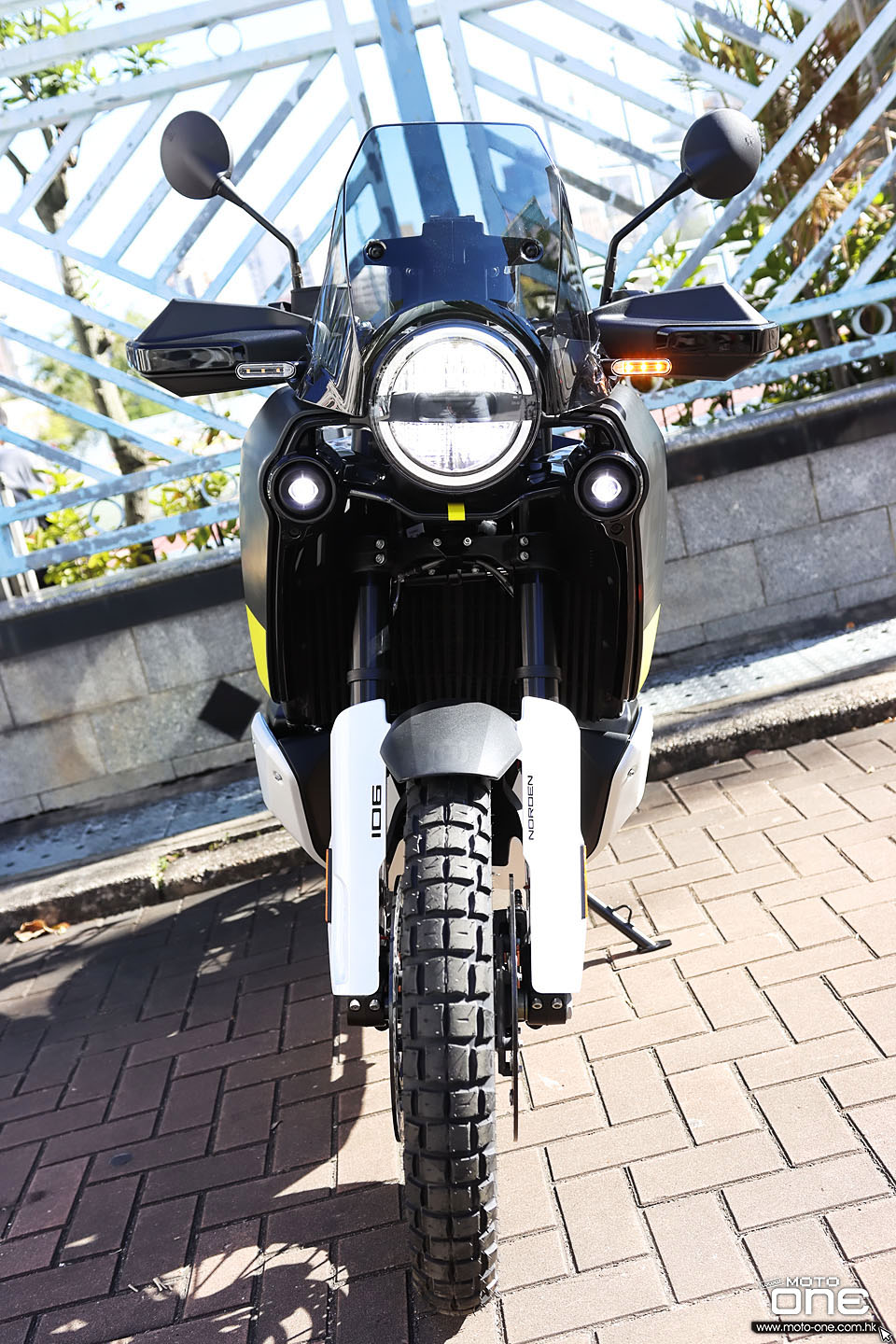 2022 Husqvarna Norden 901