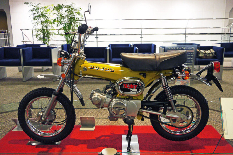 HONDA ST90 DAX