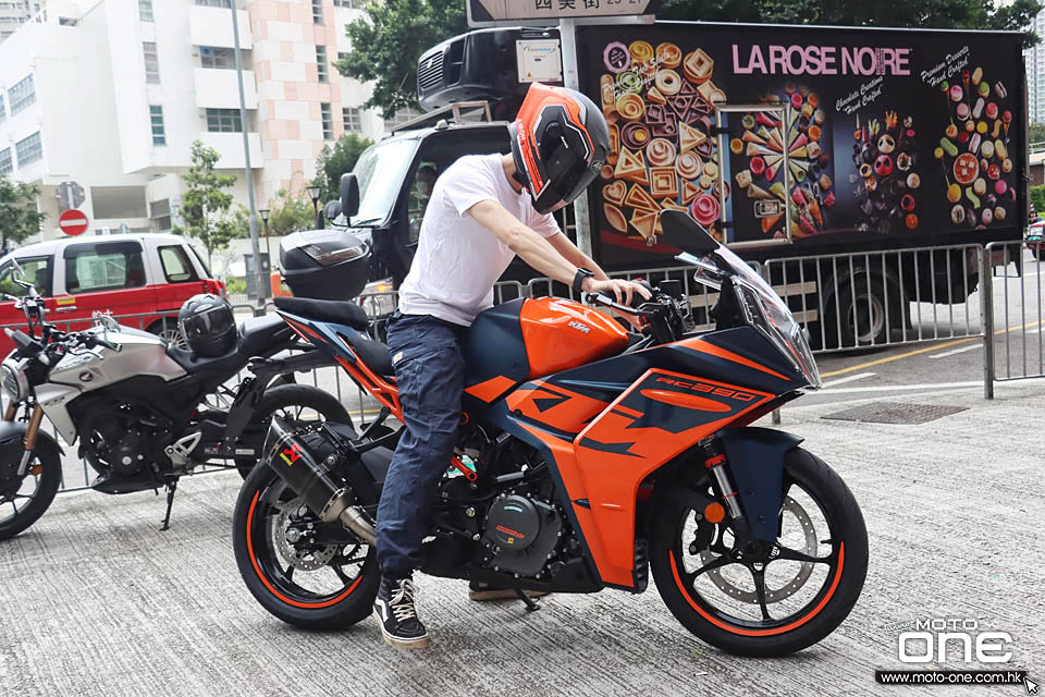 2022 KTM RC390