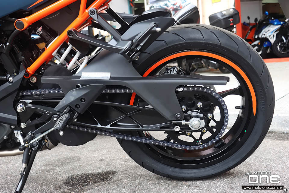 2022 KTM RC390