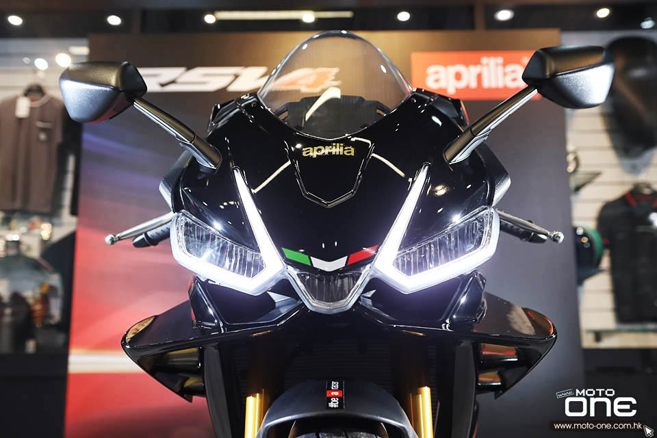 2022 Aprilia RSV4 Factory Ultra Dark