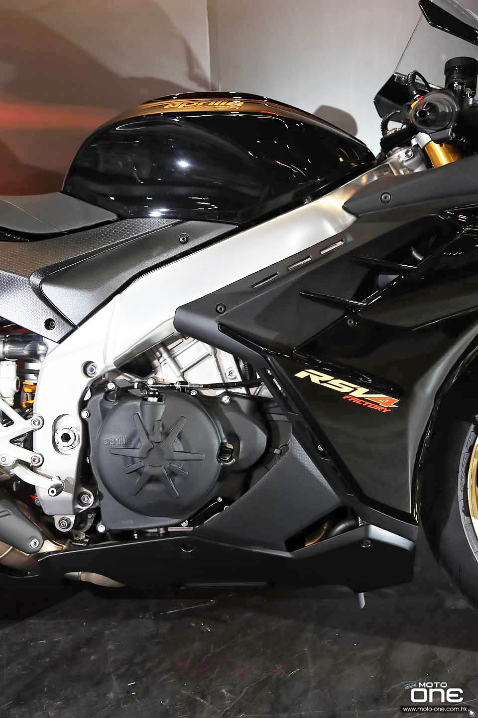 2022 Aprilia RSV4 Factory Ultra Dark
