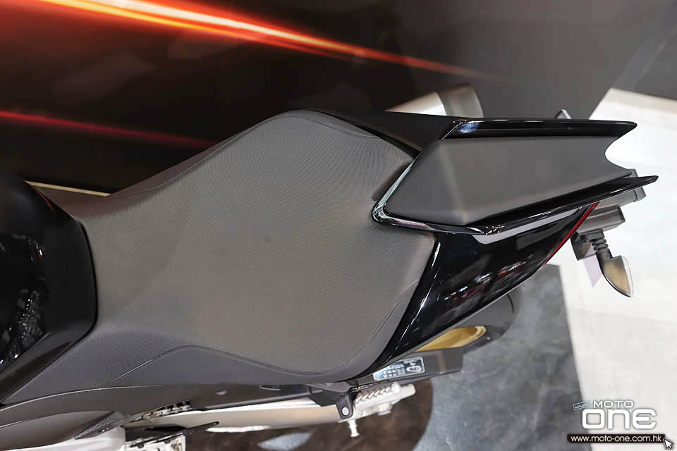2022 Aprilia RSV4 Factory Ultra Dark