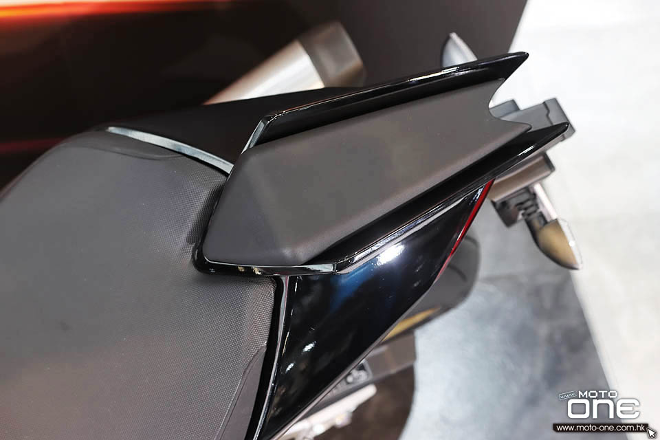 2022 Aprilia RSV4 Factory Ultra Dark