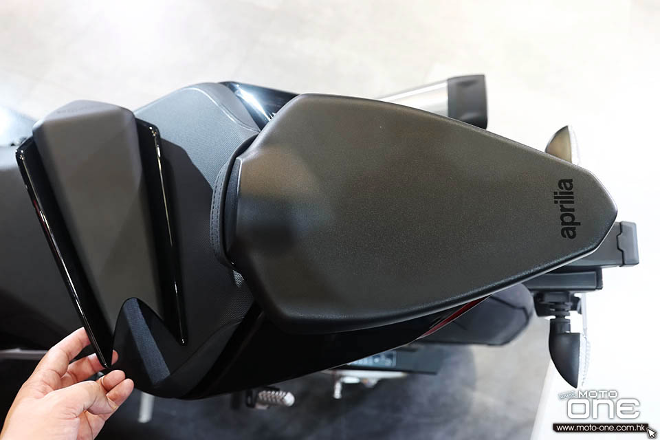 2022 Aprilia RSV4 Factory Ultra Dark