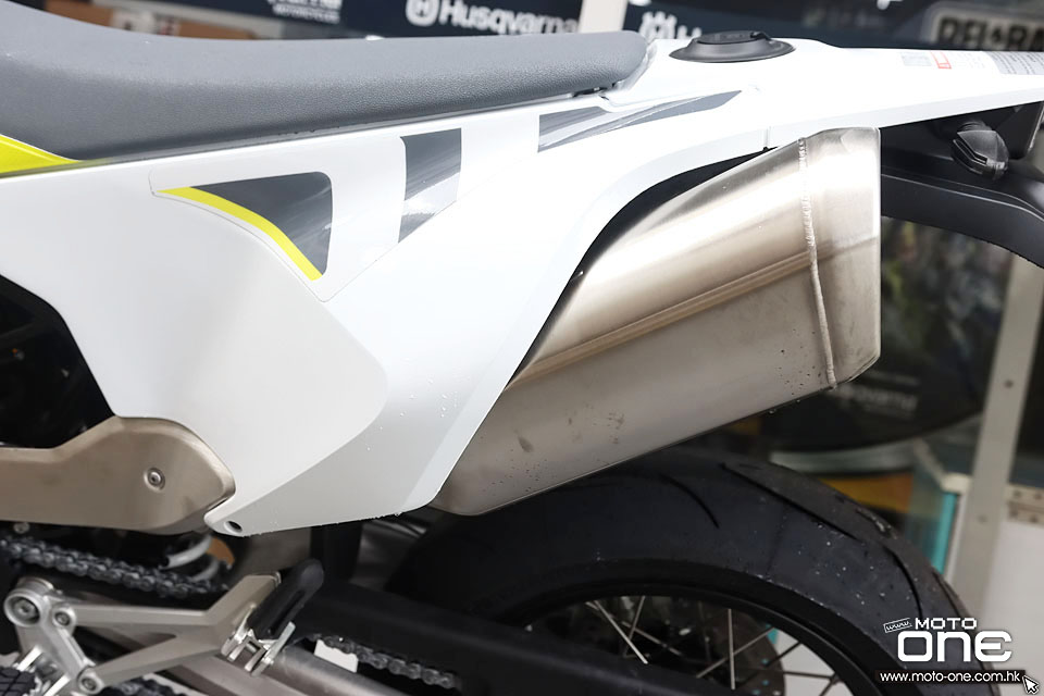 2022 Husqvarna 701 Supermoto