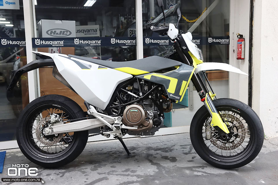 2022 Husqvarna 701 Supermoto