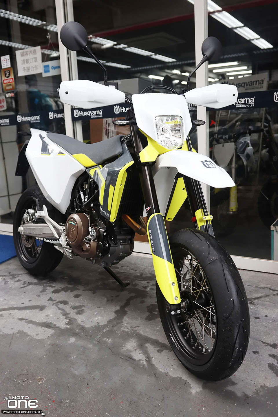 2022 Husqvarna 701 Supermoto