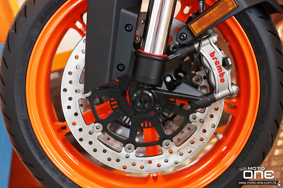 2022 KTM 1290 SUPER DUKE R
