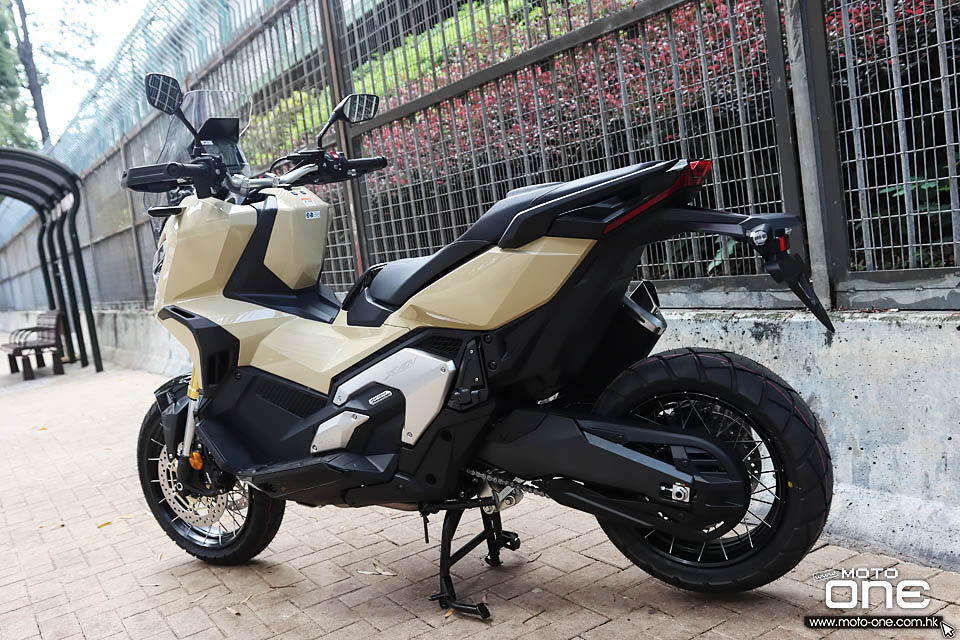 2022 HONDA X-ADV